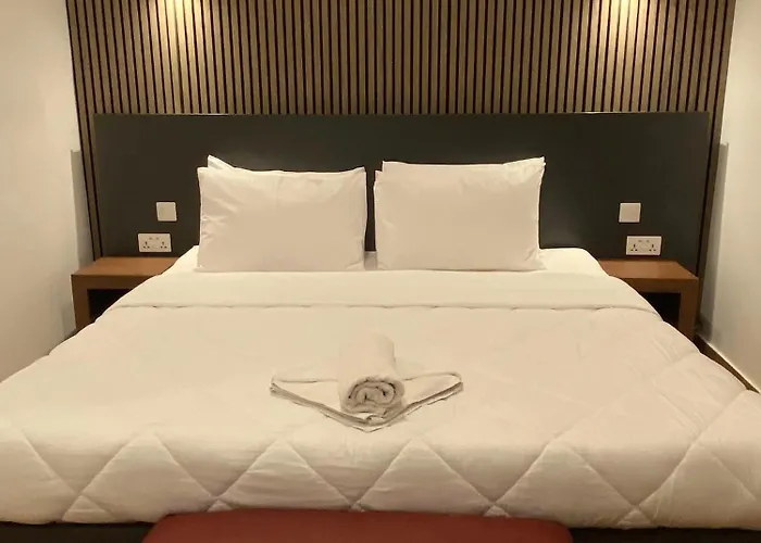 Tritoni Alta 3* Gzira